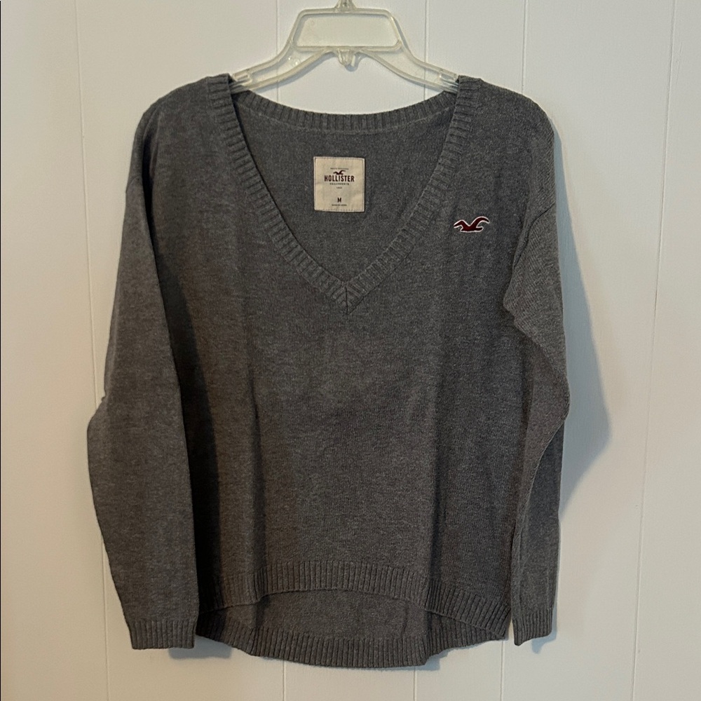 Hollister Y2K V-Neck Sweater